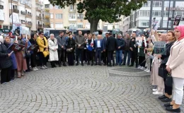 AK Parti Çanakkale İl Kadın Kolları, Gazze’deki Anneler İçin Basın Açıklaması Yaptı