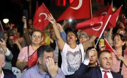 15 Temmuz Demokrasi ve Milli Birlik Günü’nde İzmir’de Anma Etkinliği Gerçekleşti