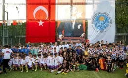 Mersin Büyükşehir Belediyesi U-11 ve U-12 Futbol Şenlik Ligi Ödül Töreni Yapıldı