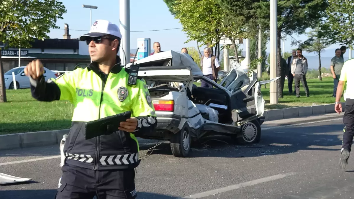 Kütahya’da Trafik Kazası: 1 Ölü, 9 Yaralı