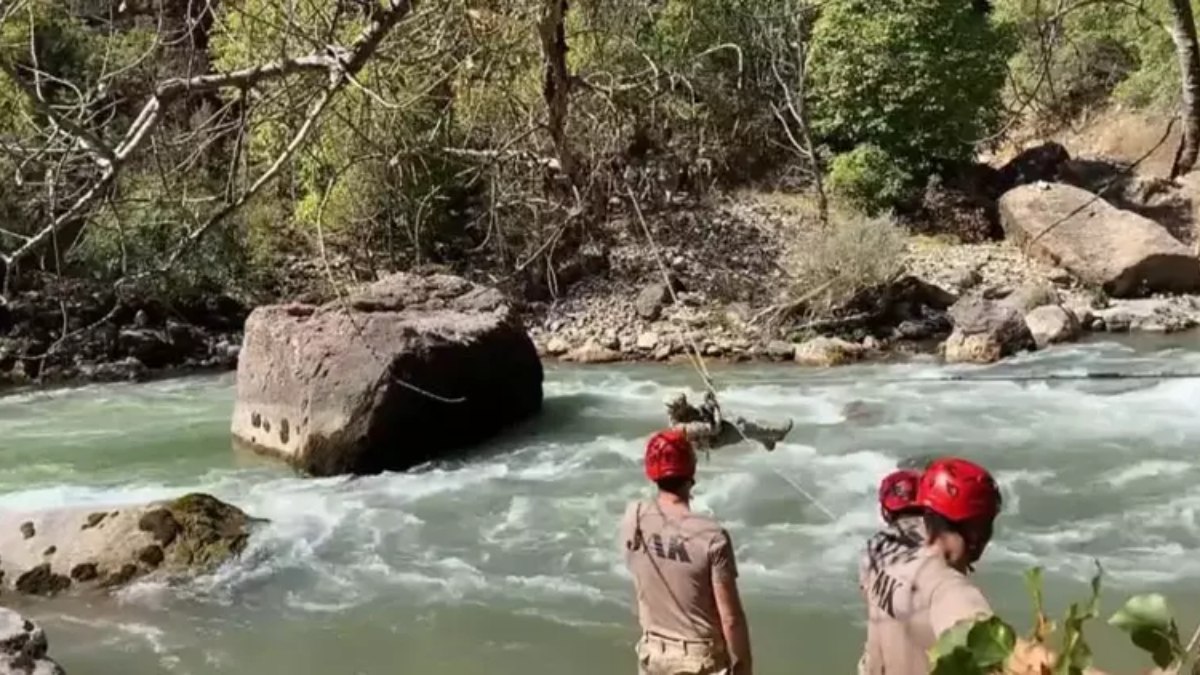 Tunceli’de jandarmadan ‘Büyük Sonbahar Operasyonu’: Birçok malzeme ele geçirildi