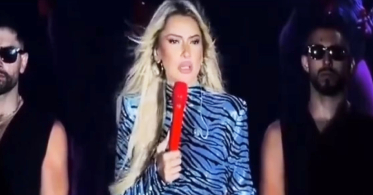 Hadise: Çok acil bir şeyler değişmeli