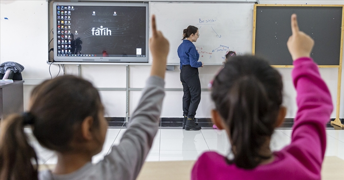 Öğretmenlerin tercih süreci yarın başlıyor