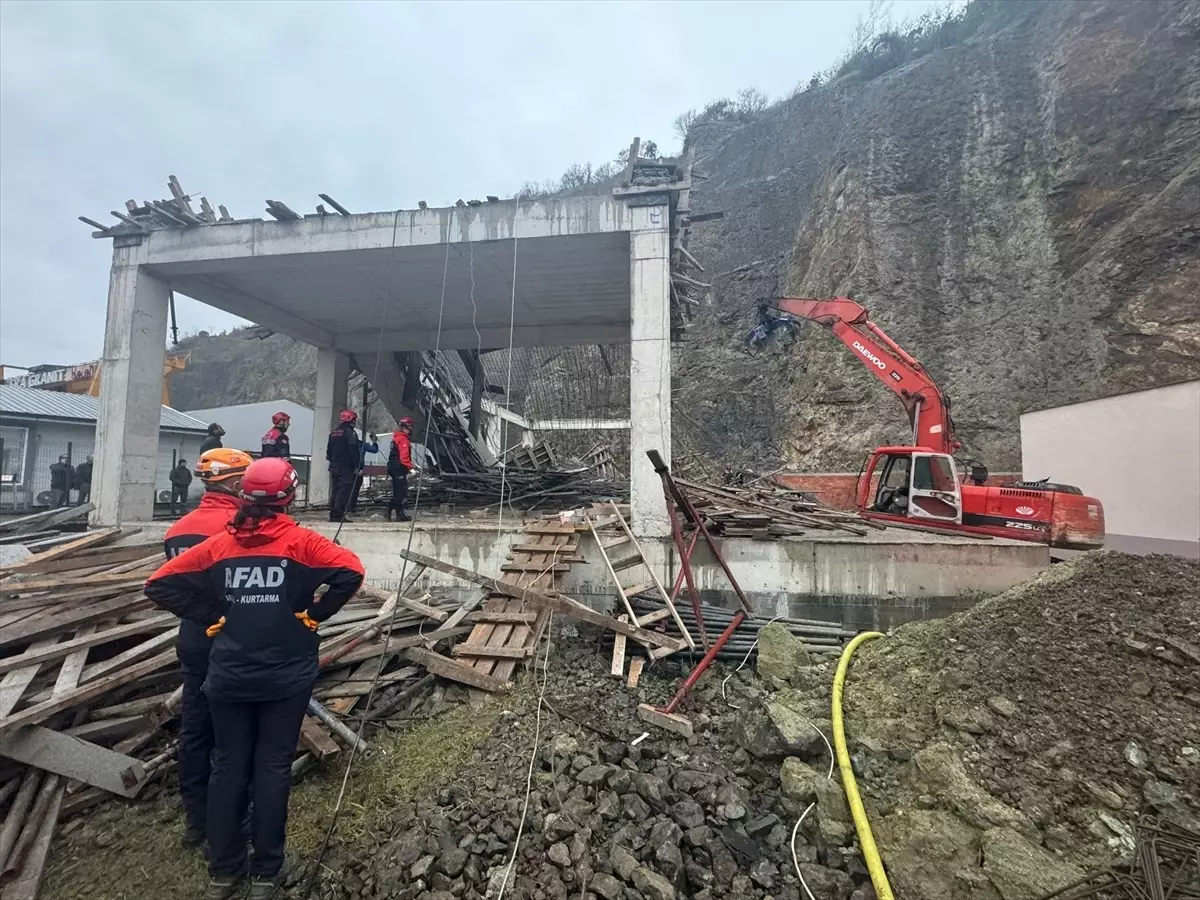 Trabzon’da İnşaat Göçüğü: 3 İşçi Hastaneye Sevk Edildi